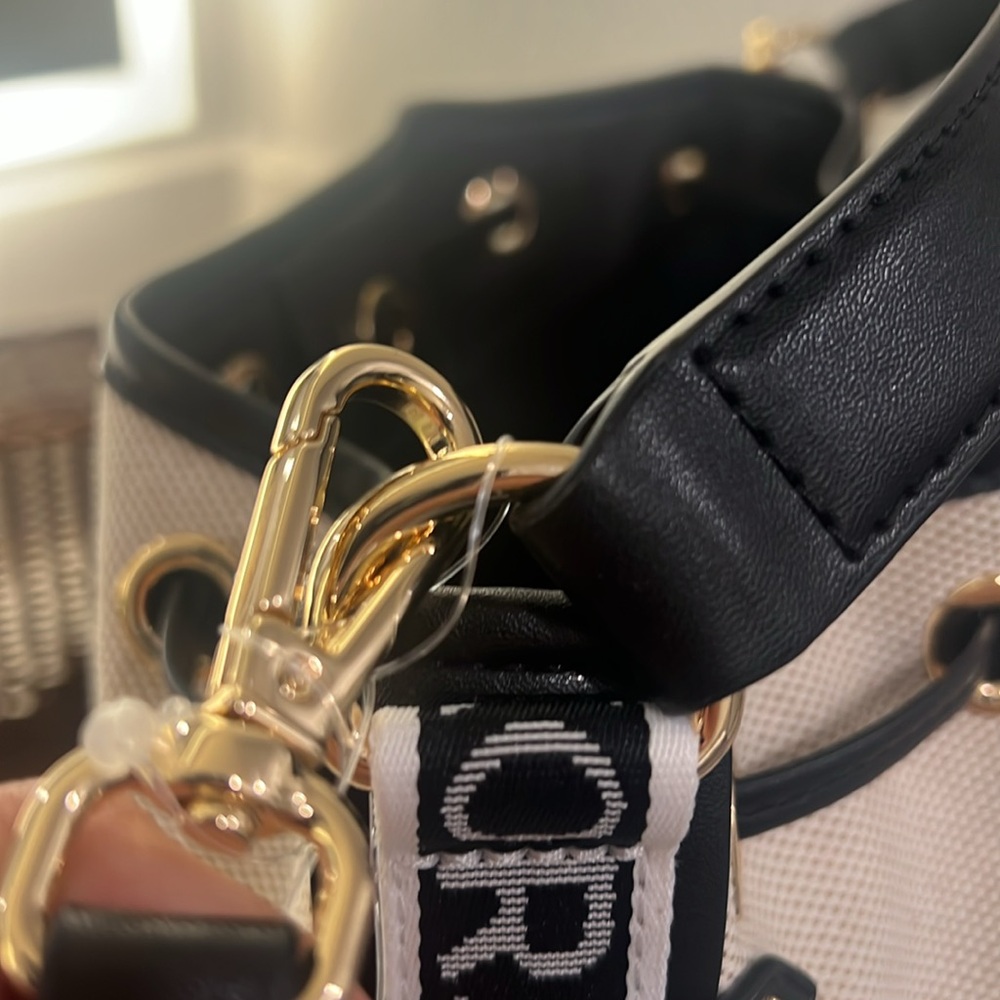 Michael Kors Black and cream Shoulder bucket Bag NWT $328 retail price - Picture 9 of 13